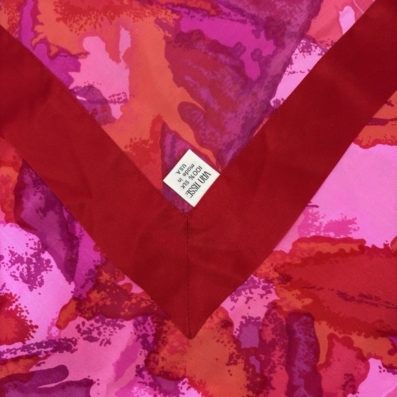 Van Tisse Silk Scarf W/2" Border, Vibrant Pink/Org/Red 36" Square - Picture 3 of 3